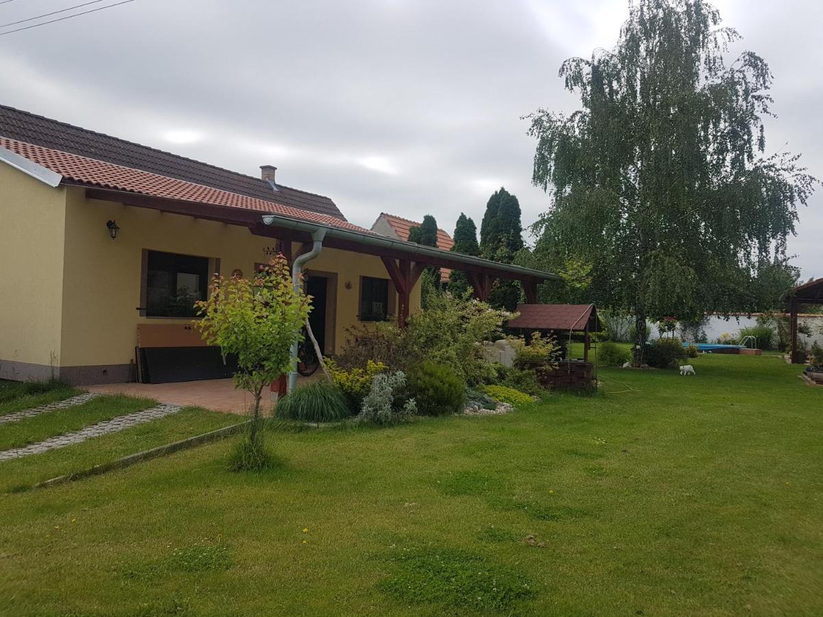 Ubytovani U Spacku Palava Novosedly  Zewnętrze zdjęcie